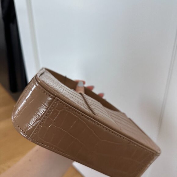 NWOT Anine Bing Mini Cleo Shoulder Bag Tan Croc-Embossed Leather Fold-over Flap - Picture 8 of 8
